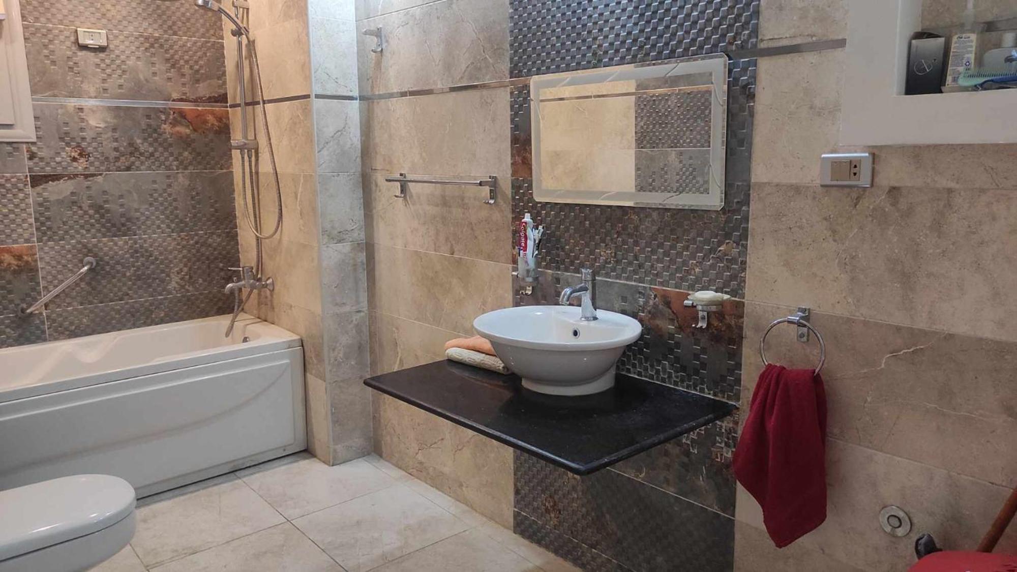 Comfy Luxurious Apartments In Central Location In Mansheyet El Bakry East 开罗 外观 照片