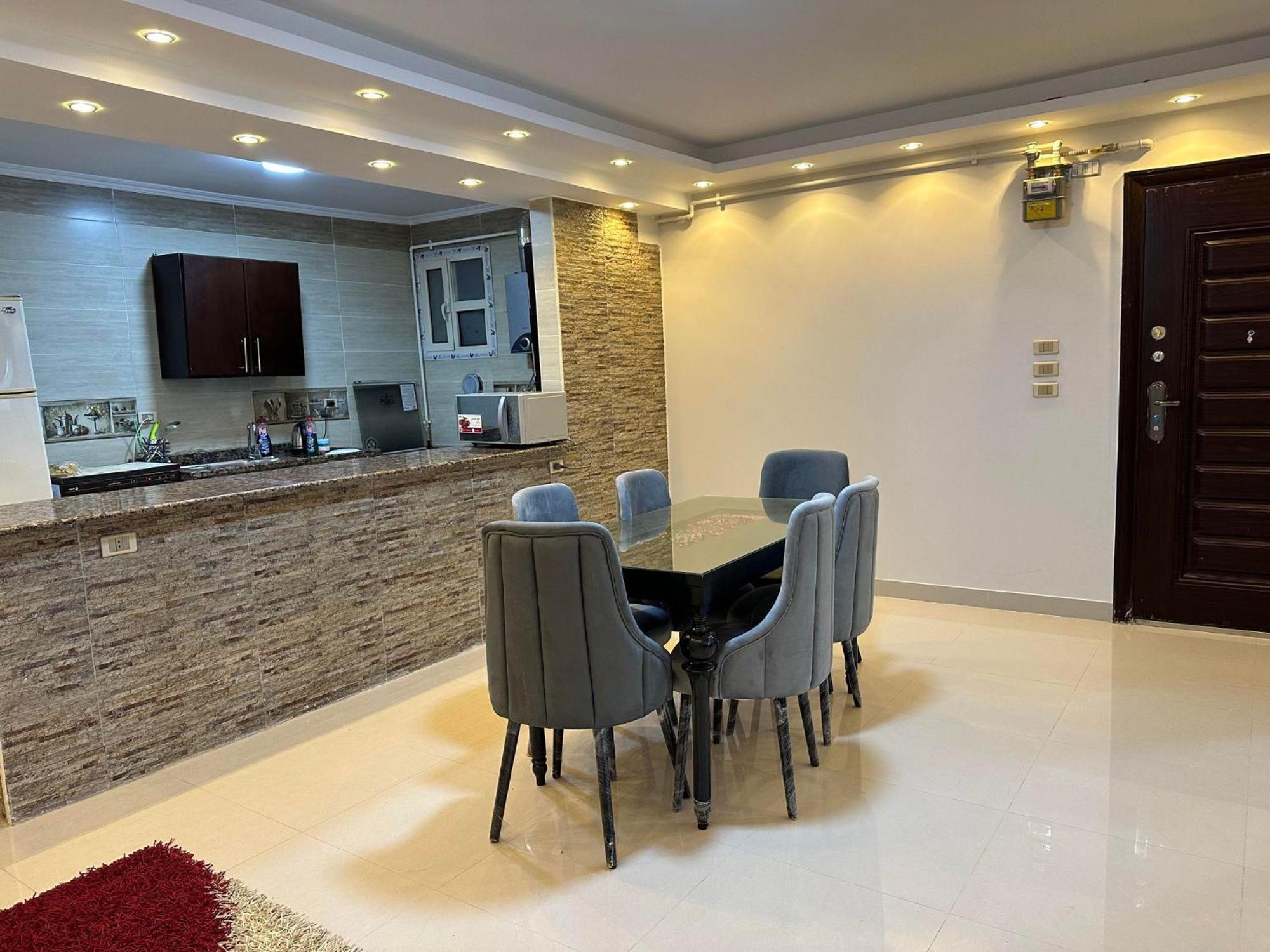 Comfy Luxurious Apartments In Central Location In Mansheyet El Bakry East 开罗 外观 照片