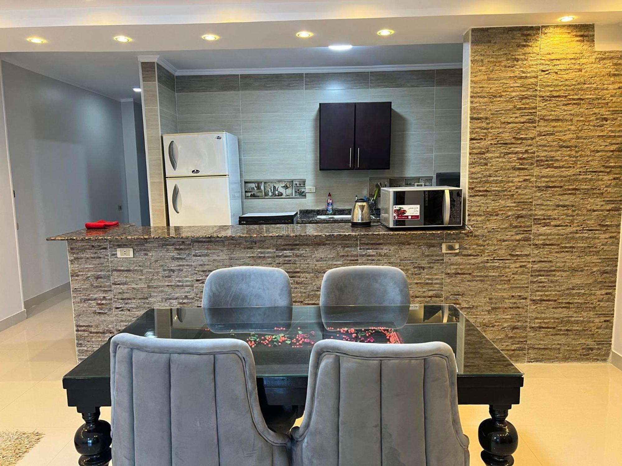 Comfy Luxurious Apartments In Central Location In Mansheyet El Bakry East 开罗 外观 照片