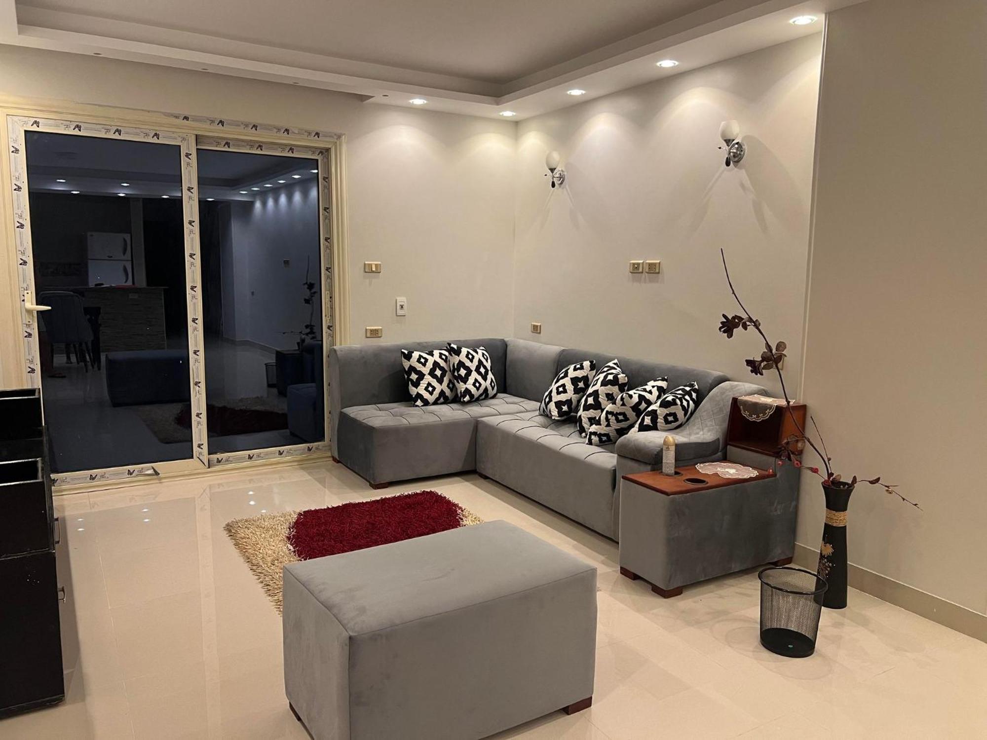 Comfy Luxurious Apartments In Central Location In Mansheyet El Bakry East 开罗 外观 照片