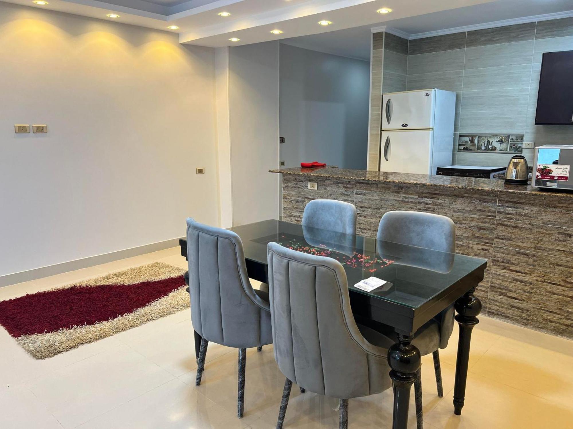 Comfy Luxurious Apartments In Central Location In Mansheyet El Bakry East 开罗 外观 照片