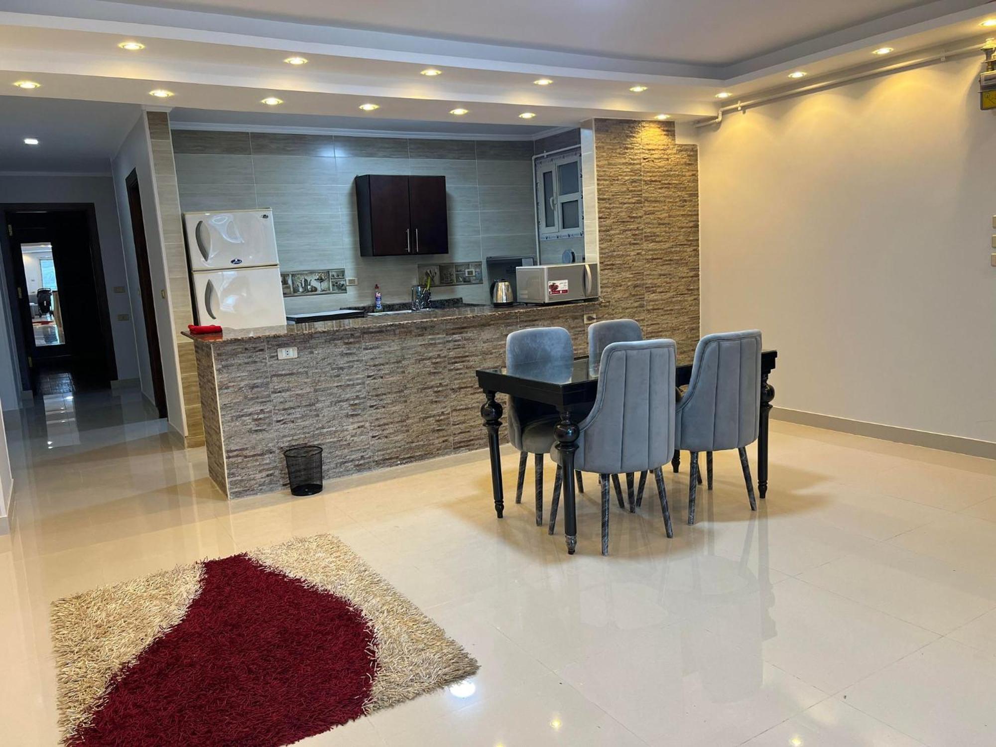 Comfy Luxurious Apartments In Central Location In Mansheyet El Bakry East 开罗 外观 照片