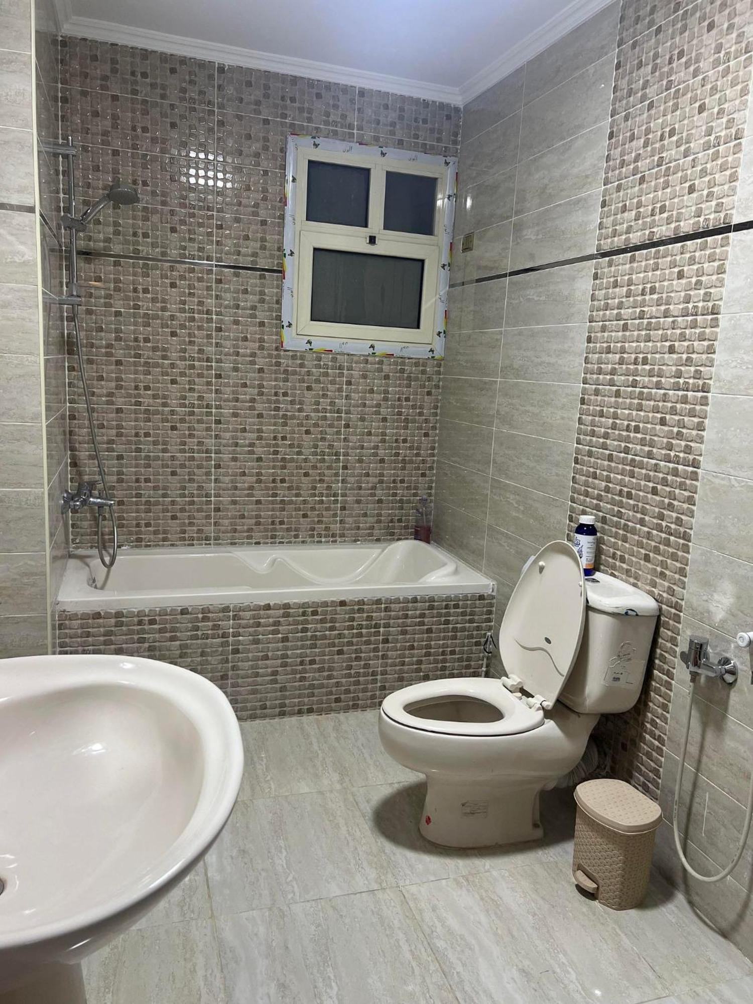 Comfy Luxurious Apartments In Central Location In Mansheyet El Bakry East 开罗 外观 照片