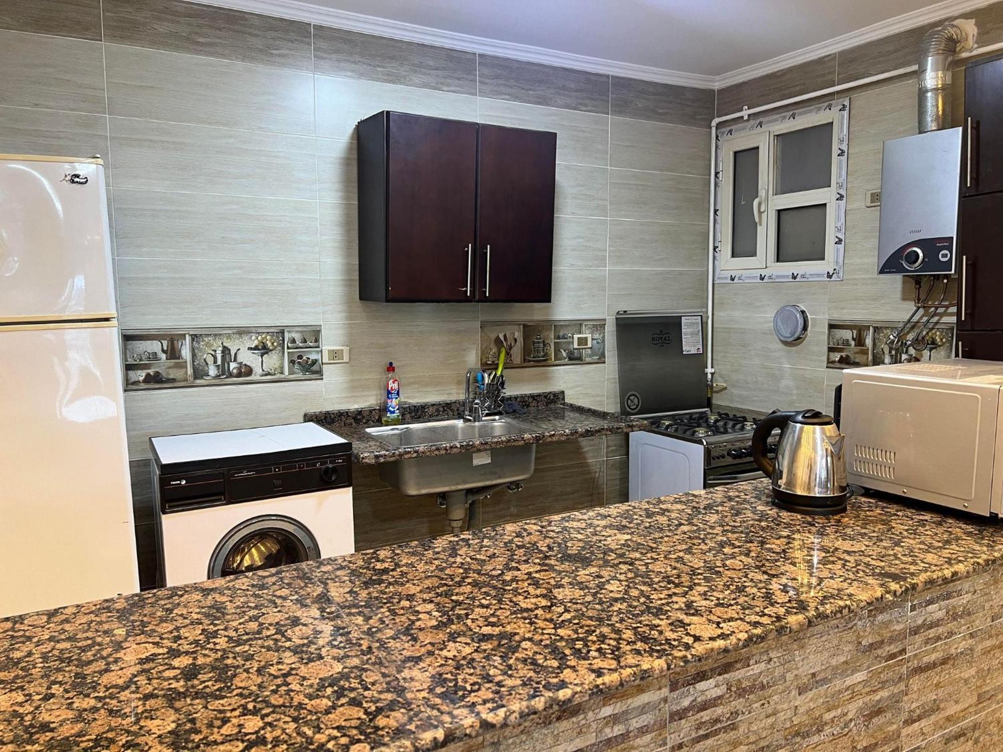 Comfy Luxurious Apartments In Central Location In Mansheyet El Bakry East 开罗 外观 照片